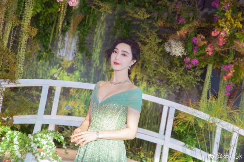 Angelababy與黃曉明驚傳已離婚 巴打：大難臨頭就各自飛！   