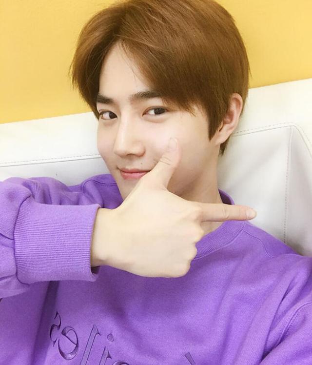 EXO進入ins「全員時代」，如果都暻秀也開ins，應該是這種直男風