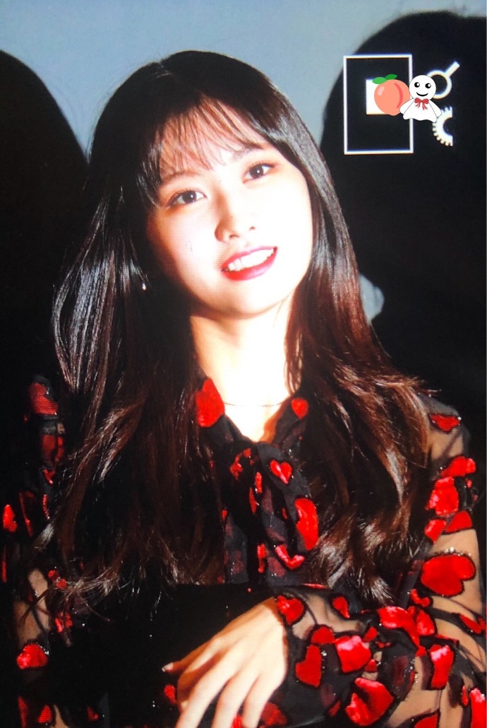 [TWICE][分享]181207 舞台問候開始TWICE全員現身電影《TWICELAND》首映見面會現場
