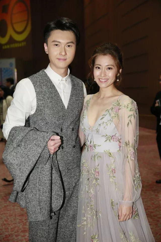  再傳婚變！TVB視帝被指婚姻亮紅燈 太太死心堅決離婚！原來傳緋聞的是她！
