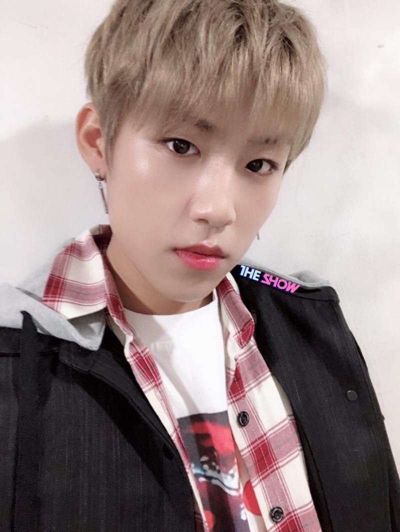 [WANNA ONE][新聞]181204 「成功的追星」WannaOne黃旼炫&裴珍映觀看金俊秀演唱會