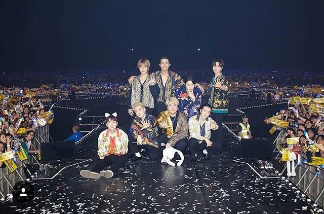 Super Junior全員在後台大合體，期待下一次全體站在舞台上的表演