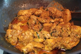 《仁當雞》Chicken Rendang ，超下飯的一道馬來美食！