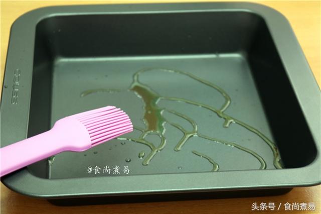 簡單美味的馬拉糕，像一座金山，年節做來吃，寓意感十足！