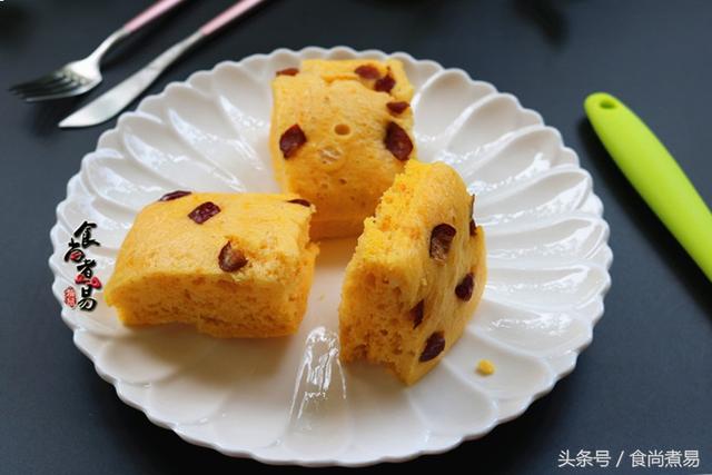 簡單美味的馬拉糕，像一座金山，年節做來吃，寓意感十足！
