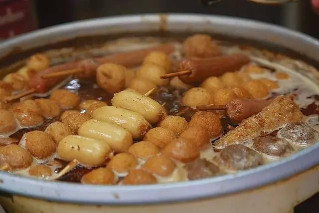 一個香港人每年要吃掉185粒魚蛋，這顆魚蛋的魅力在哪？