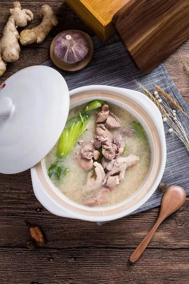 冬天給孩子煲這12道湯，孩子長高少生病！
