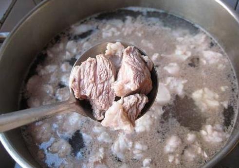冬天想吃牛腩？不用高壓鍋，教你牛肉軟爛入味好吃做法