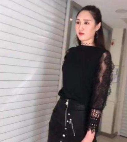 男子娶2米高媳婦，朋友誇他運氣好，婚後夫妻生活很尷尬！ 