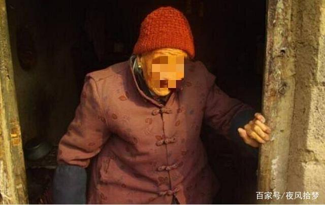 母親把傳家寶給女友，聽到女友和閨蜜通話，我收回東西並把她趕走