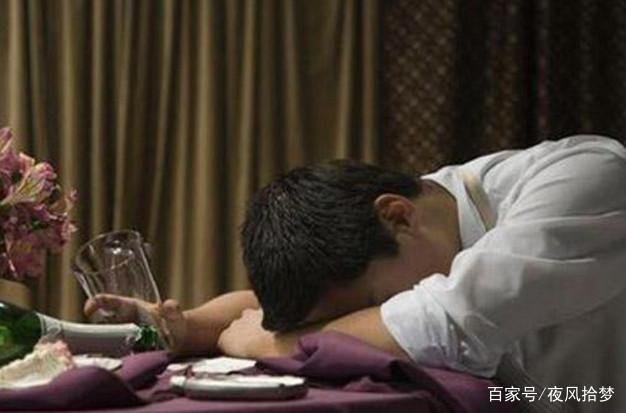 為初戀和前妻離婚，母親生病前妻接去照料，想復合前妻笑說不可能