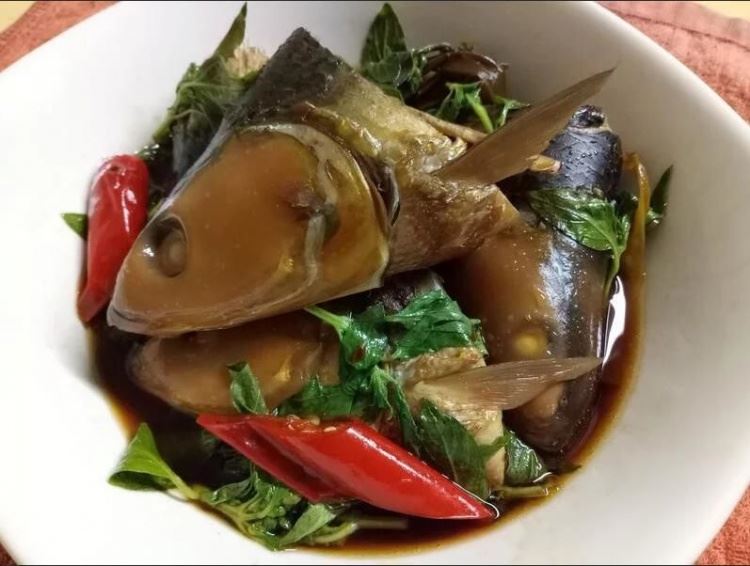 交換禮物給一箱鮮味...開箱「滿滿海鮮味飄出」手指一插入...真的母湯！網笑翻：超幸福 