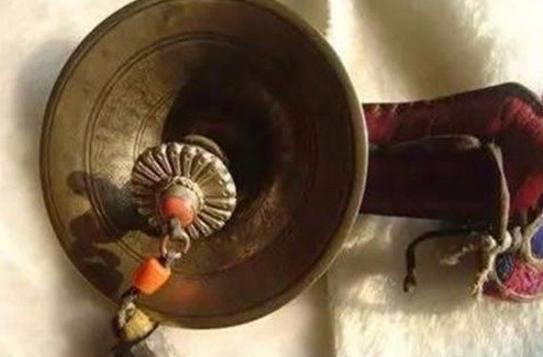 史上最陰邪的6大冷兵器, 中國排名前2, 這兵器叫「不求人」