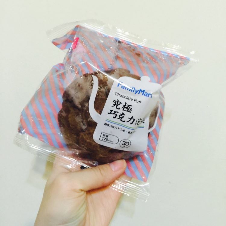 PTT問7-11全家哪家商品更好吃？「照二分法吃不踩雷」引髮網友大暴動：飯糰只在小七買