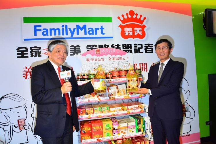 PTT問7-11全家哪家商品更好吃？「照二分法吃不踩雷」引髮網友大暴動：飯糰只在小七買