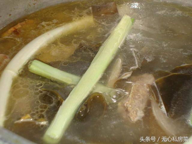 湯煮太鹹「加清水稀釋」是最笨的方法！6招「只有飯店大廚才懂」的救急小妙招