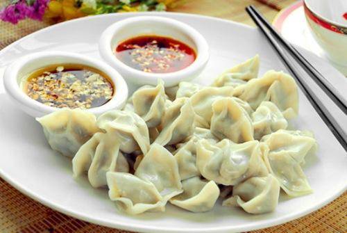 湯煮太鹹「加清水稀釋」是最笨的方法！6招「只有飯店大廚才懂」的救急小妙招