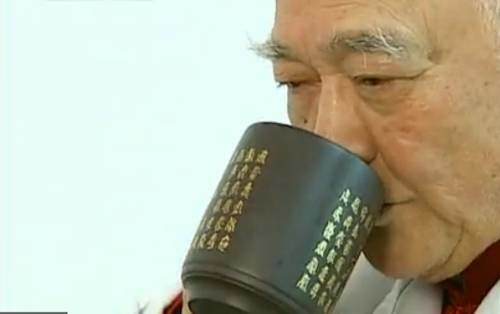史上最強「降血壓血糖」秘方，每天喝一杯，半個月血壓降了、血糖恢復正常，這個方法真是太厲害了