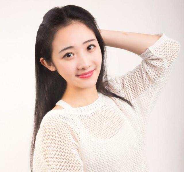 我和有錢老公離婚，不顧一切嫁給農民工，五年後我笑了