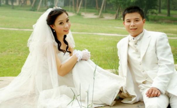 小姑子結婚要房要車，婆婆來我家一趟，我笑著去了民政局！