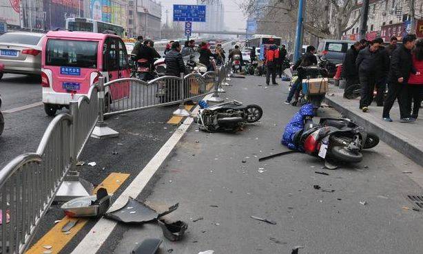 岳母車禍，住女婿家養傷，康復後留一張卡，查餘額後，女婿離了婚