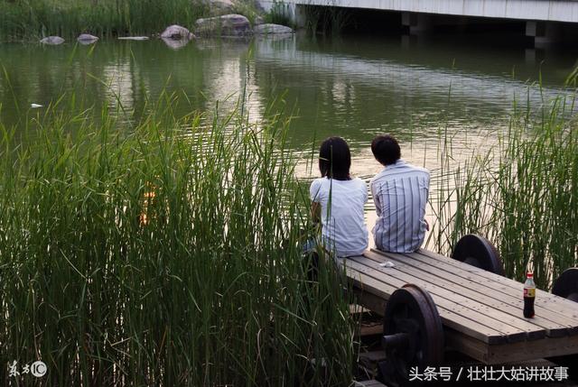 65歲丈母娘來我家幫忙帶孩子，桌上三個人三碗不同的麵，我偷偷掉了淚