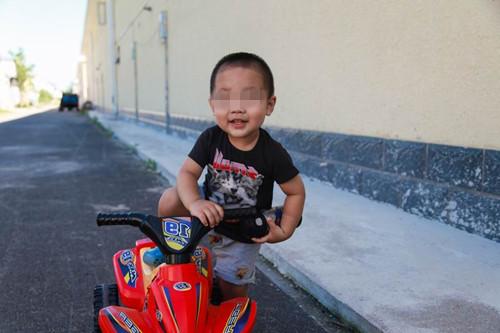 6歲孫子「嫌棄鄉下奶奶」要她吃剩飯!「媳婦的做法」讓婆婆忍不住低頭垂淚