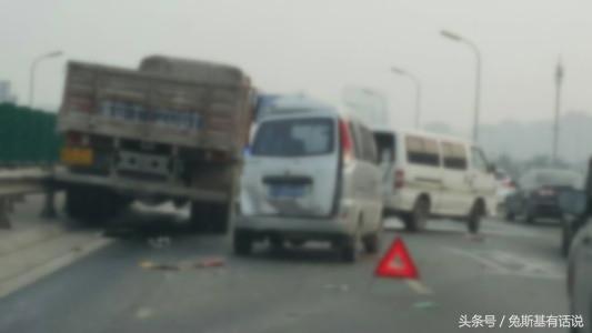 這是義務？大姑姐一家車禍去世，農村婆婆把他們的孩子送到我家