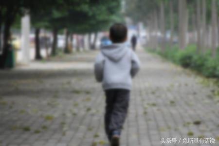 這是義務？大姑姐一家車禍去世，農村婆婆把他們的孩子送到我家