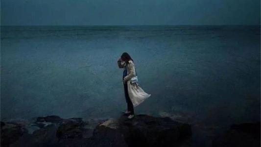 「老婆，你如果不上班，就別想買衣服和化妝品，你沒那公主命」
