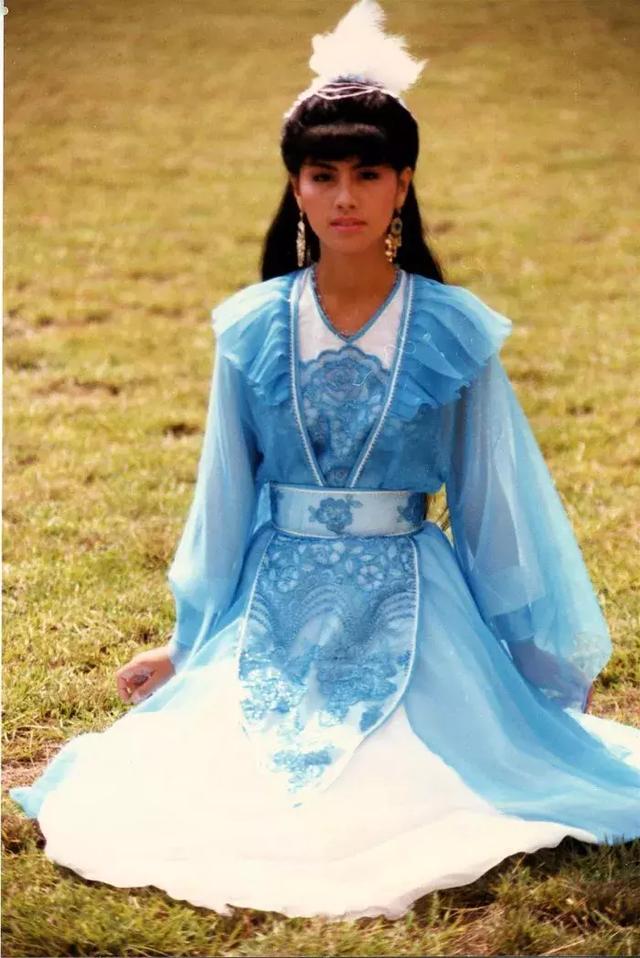 田麗：不能給我愛情，還來分我麵包！勇敢離婚2次的她，51歲美過25歲