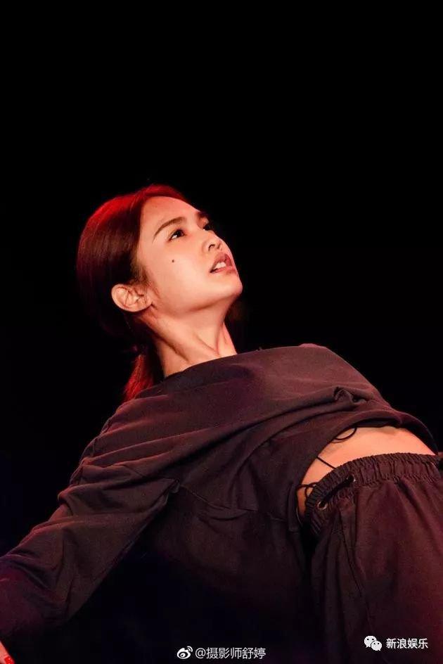 「童顏娃娃臉」女星素顏大PK！34歲的楊丞琳，36歲的阿SA，36歲的林依晨，都不如她的37歲！