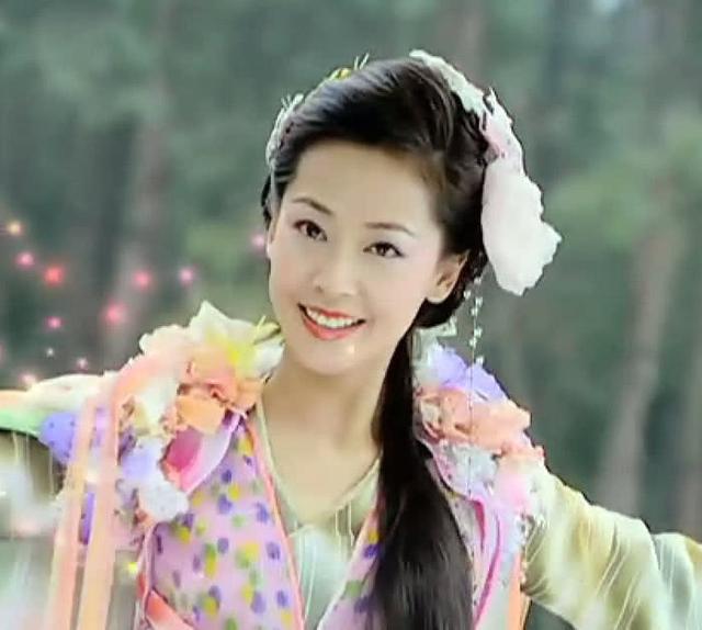 為給張衛健生孩子打針排卵，身材走樣似大媽，如今又美成仙女！