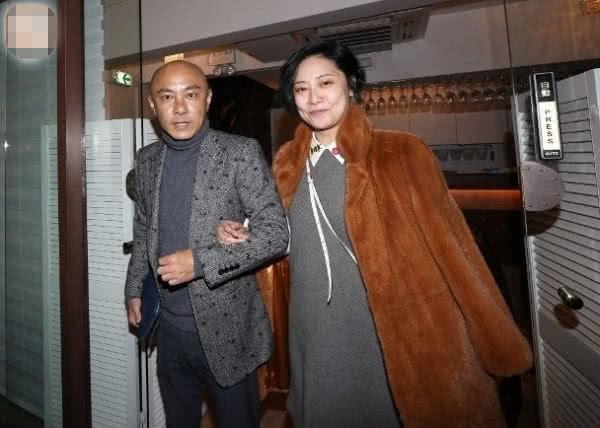 為給張衛健生孩子打針排卵，身材走樣似大媽，如今又美成仙女！