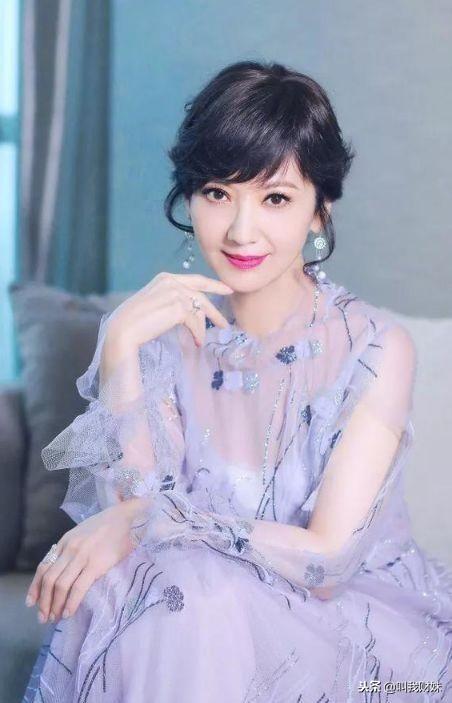 昔日女神現身老得「嚇人」，歲月不是殺豬刀，渣男才是！ 
