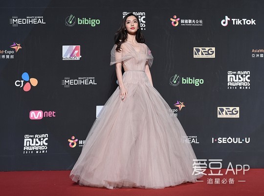 [BigBang][新聞]181214 時隔6年！Angelababy「MAMA」紅毯表白BIGBANG