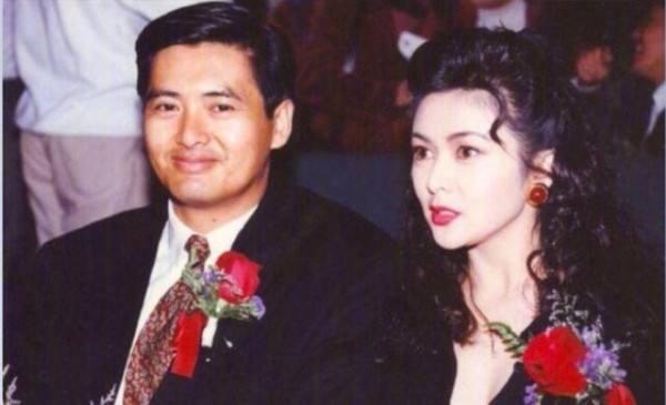 周慧敏真是神人，50歲長相身材幾乎沒變，可關之琳就沒這麼幸運了!