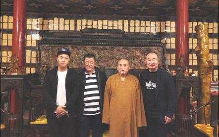 他來頭真不小，乾爹是江湖龍頭、父親是少林十八金剛，連王寶強也要稱呼他為前輩！