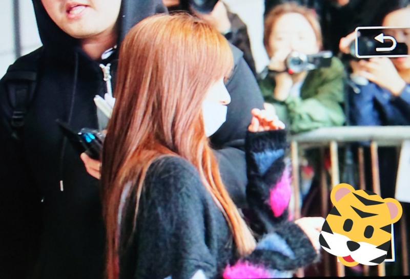 [TWICE][分享]181213 MAMA日本場後台合影公開和紅心氣球最配的就是九兔