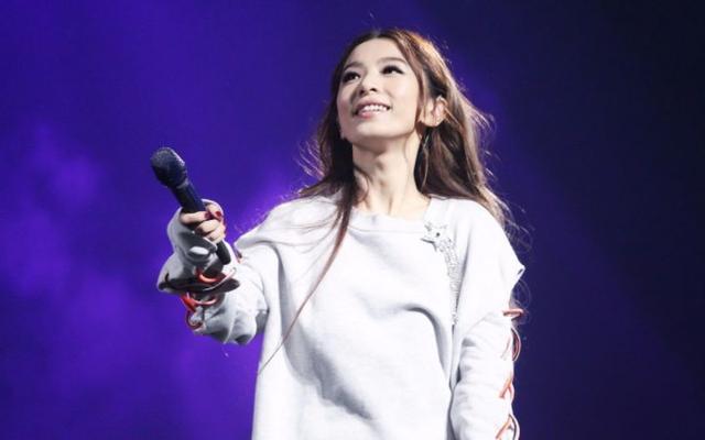 「魔鬼天使」田馥甄，SHE is Super star