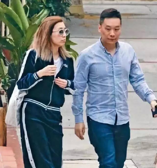 「跑龍套」到「TVB雙料視後」 她堅信只要肯努力定會有人看到 