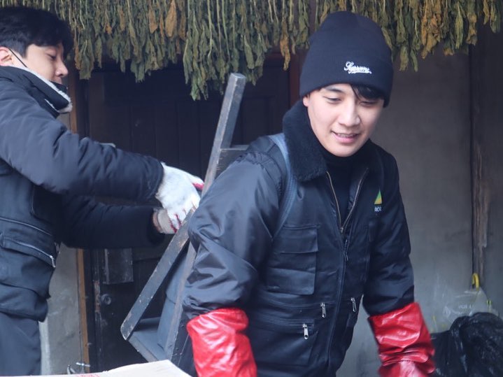 [BigBang][新聞]181212 勝茨比的生日！連續2年向綠色雨傘兒童財團捐款1億韓元