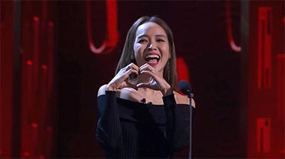提起前任周杰倫，還能優雅假笑，40歲的侯佩岑，才活得最精彩！