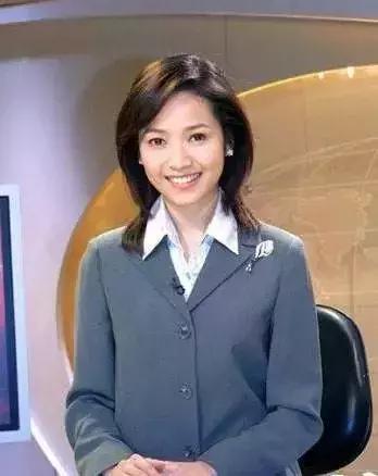 提起前任周杰倫，還能優雅假笑，40歲的侯佩岑，才活得最精彩！