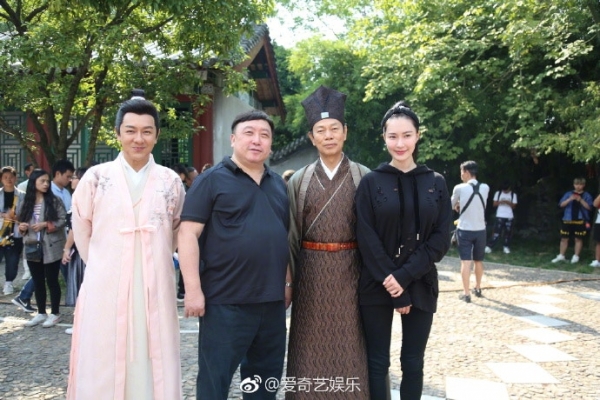 王晶翻拍《唐伯虎點秋香》　陳百祥鄭佩佩苑瓊丹強勢回歸！ 