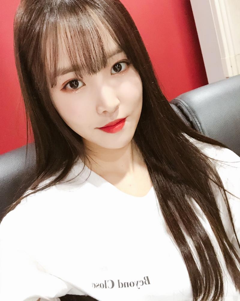 [GFRIEND][分享]181210 寵粉小甜豆出沒！壽星素媛暖心認證粉絲生日禮物