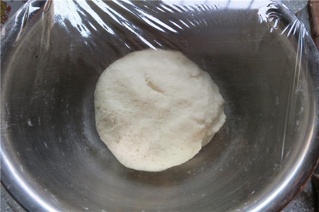 分享皮薄如紙全燙麵韭菜餅的做法關鍵還不露餡，放涼了也不硬