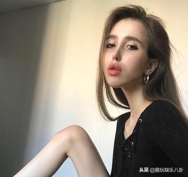 俄羅斯女孩減肥至30kg，大腿比平常人胳膊還細，風大都不敢出門 