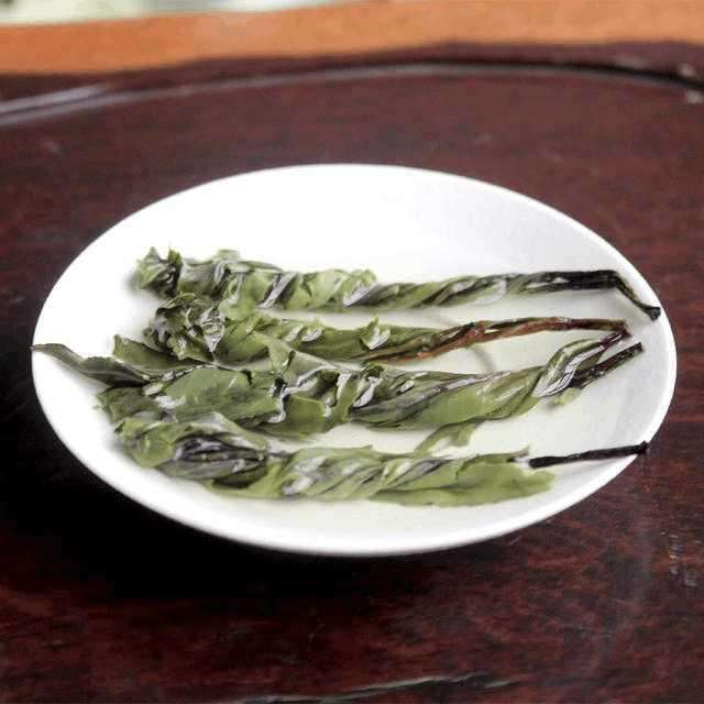 血壓高了一定要知道，腦血管破裂前的幾個徵兆，關鍵時刻能救你一命