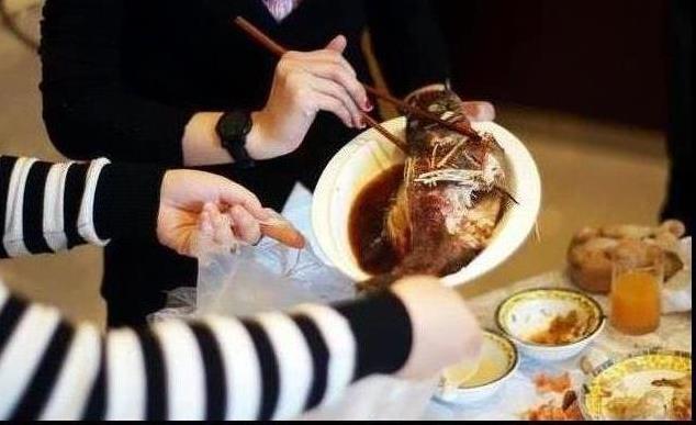 胃癌最無情！醫生提醒：這類水果致癌性極強 我們從不吃 很多人還是在吃